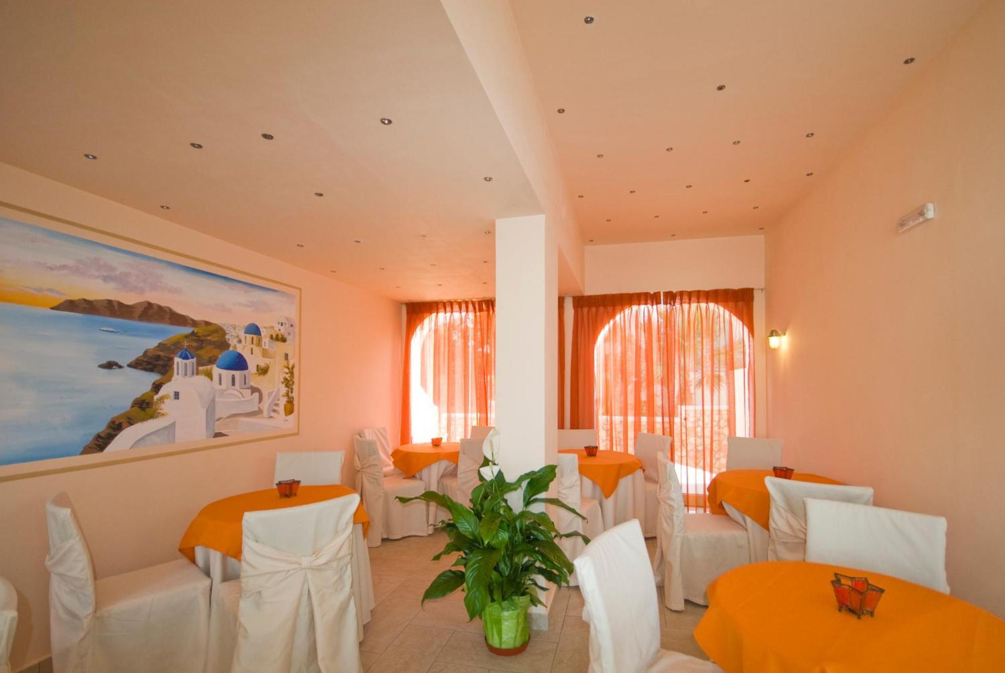 Anassa Deluxe Suites Kamári Exteriör bild