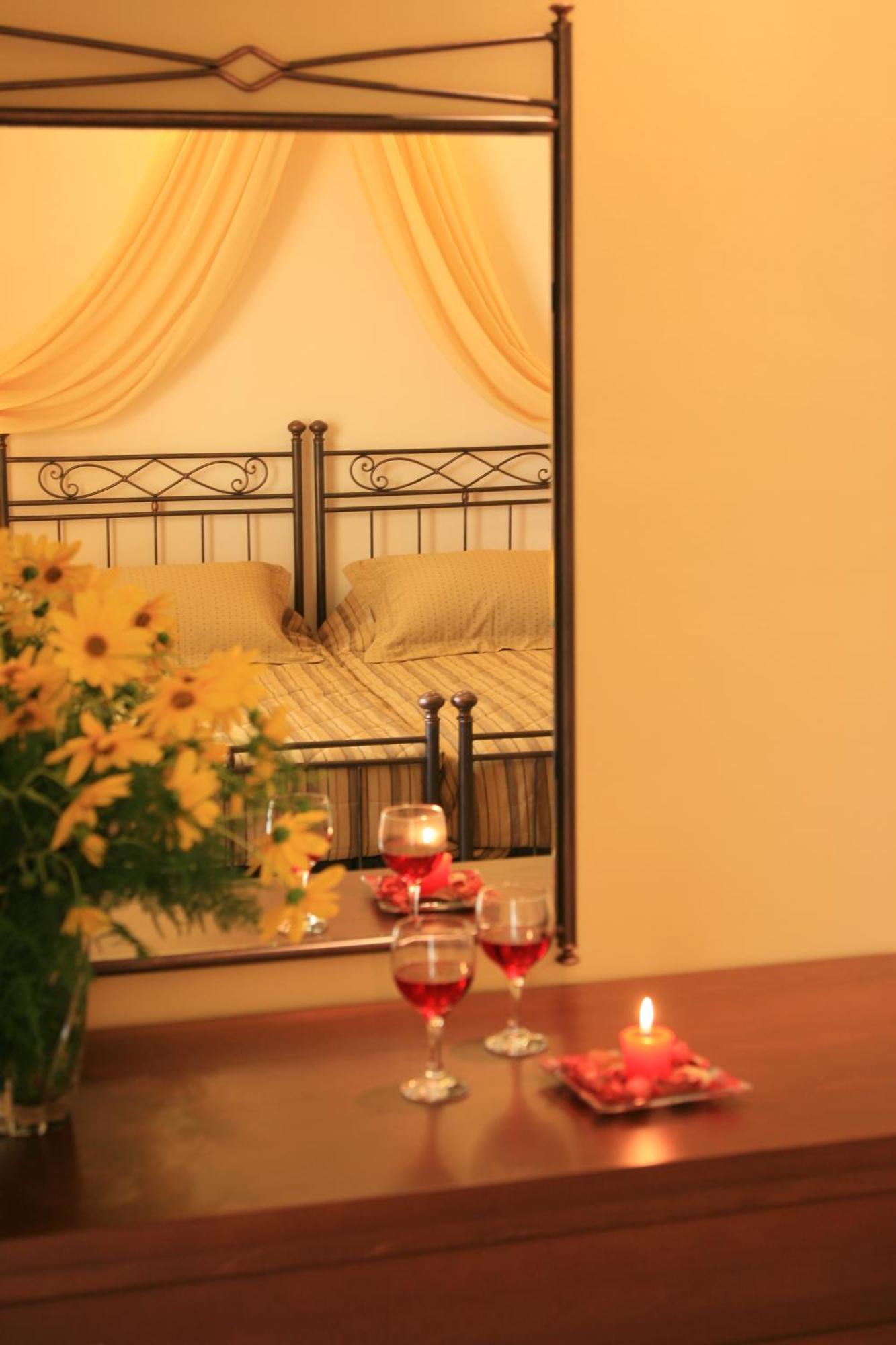 Anassa Deluxe Suites Kamári Exteriör bild