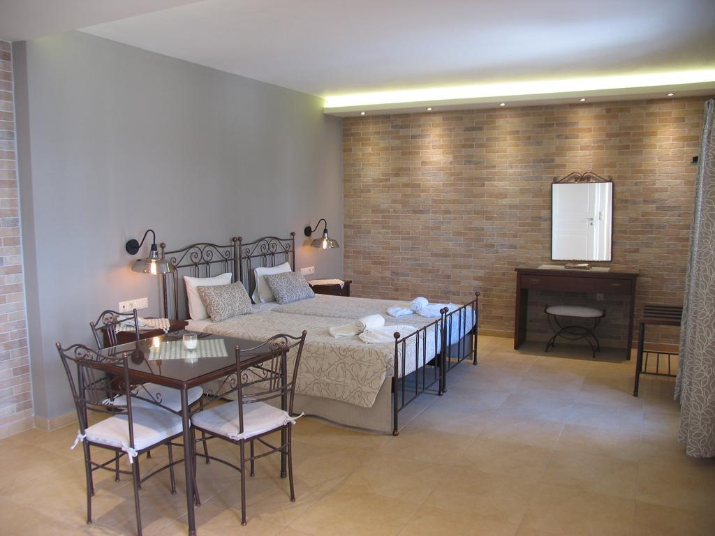Anassa Deluxe Suites Kamári Exteriör bild
