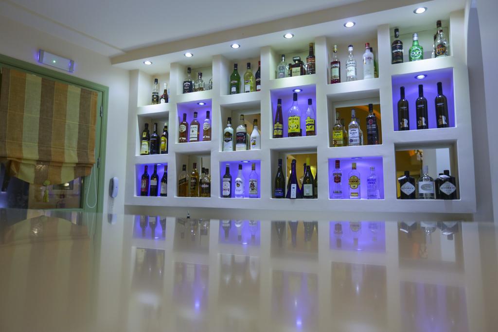 Anassa Deluxe Suites Kamári Exteriör bild