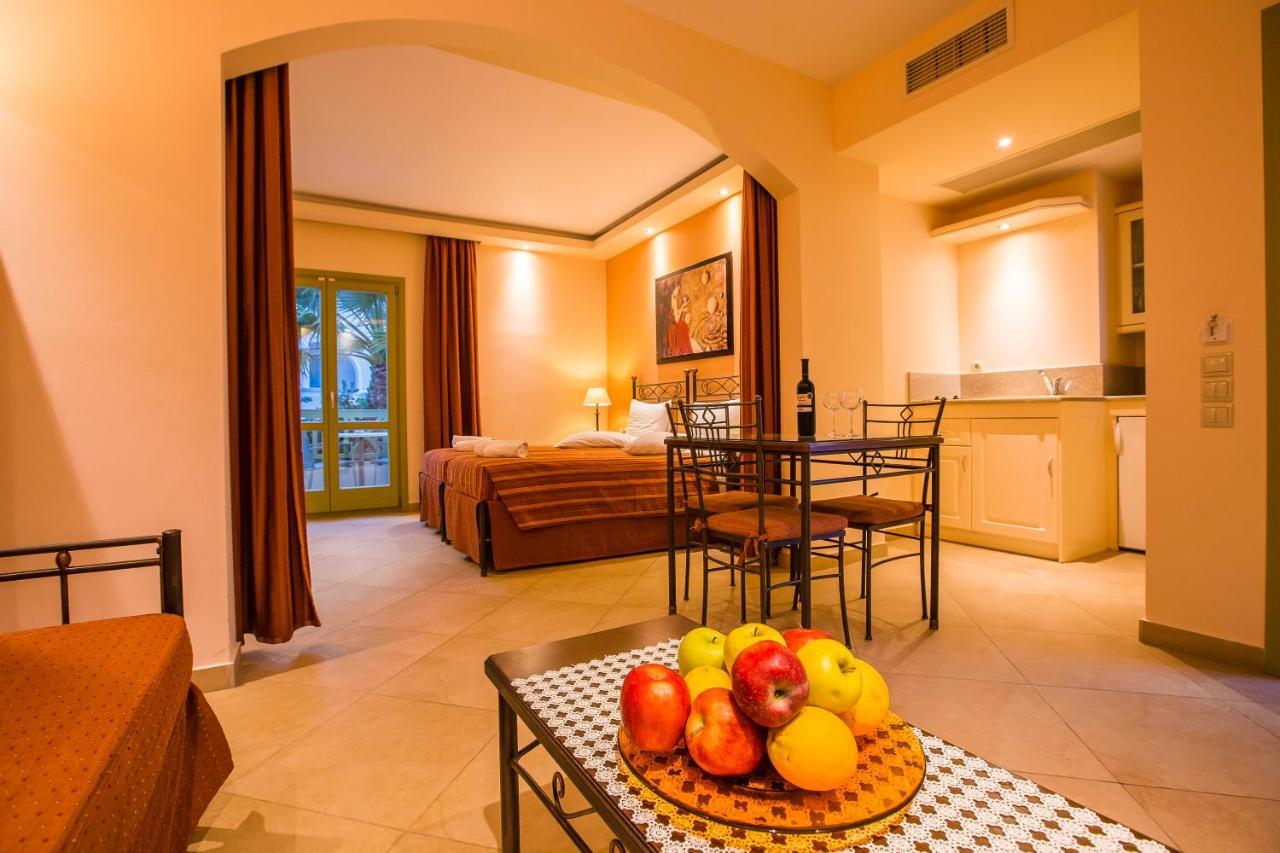 Anassa Deluxe Suites Kamári Exteriör bild