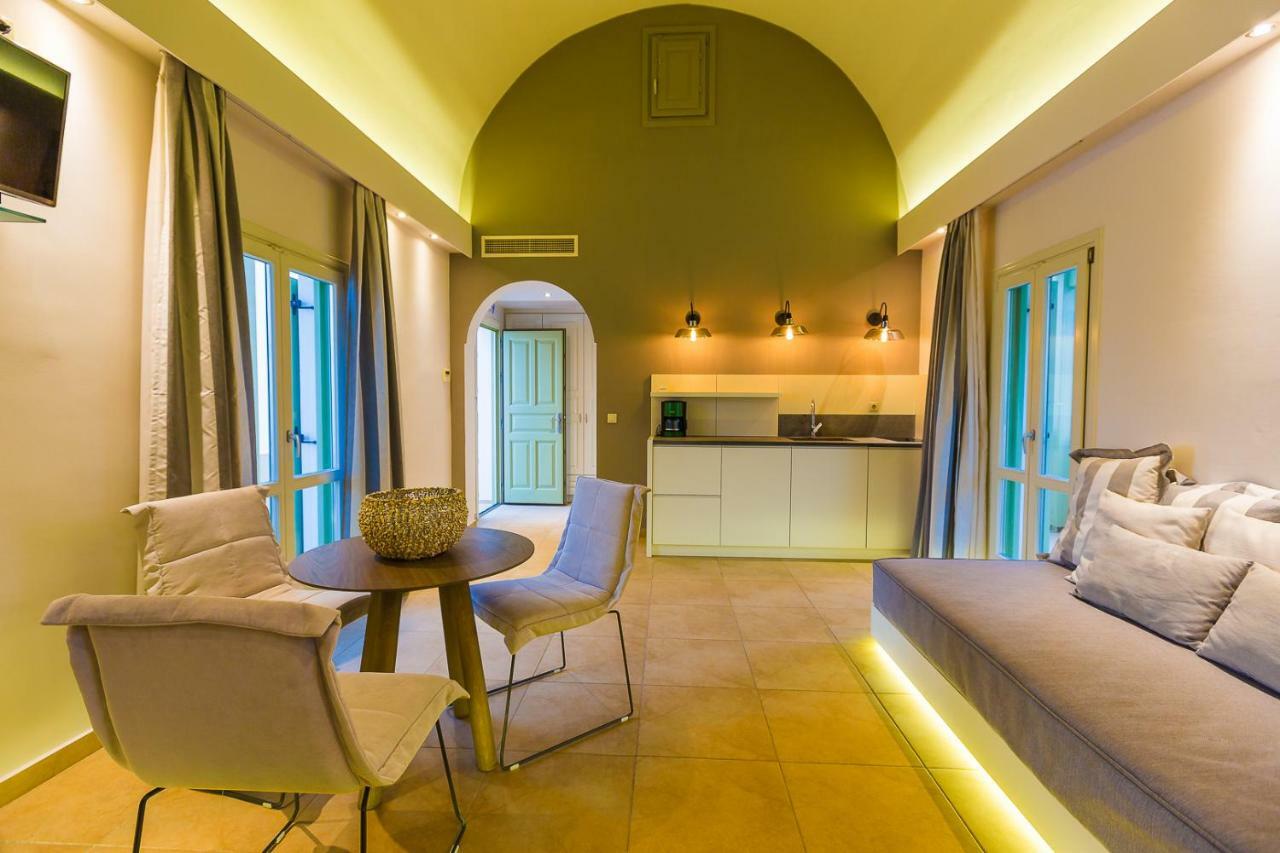 Anassa Deluxe Suites Kamári Exteriör bild